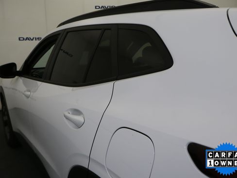 Used 2025 Chevrolet Trax LT FWD image 11