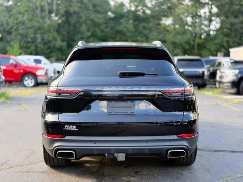 Used 2020 Porsche Cayenne AWD/4WD image 6