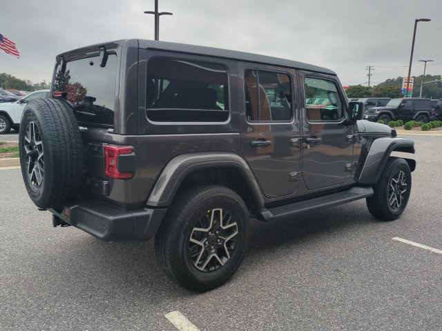 New 2027 Jeep Wrangler Unlimited Sahara AWD/4WD image 4