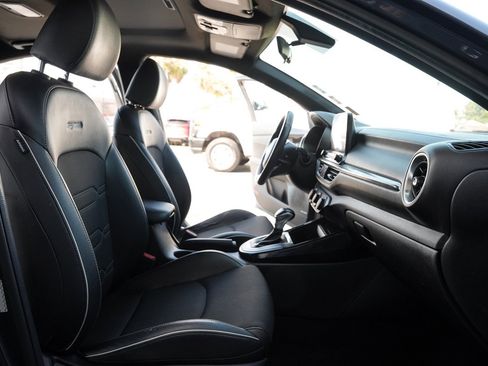 Used 2020 Kia Forte GT-Line w/ GT-Line Premium Package image 15