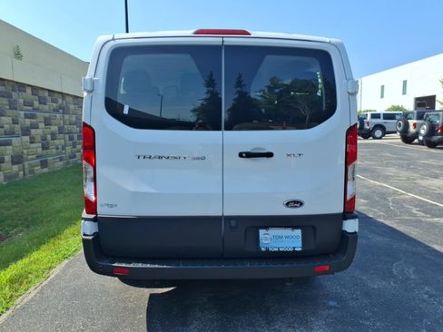 Used 2022 Ford Transit 350 XLT RWD image 8