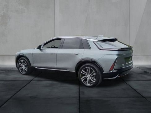 New 2026 Cadillac Lyriq Luxury RWD image 6