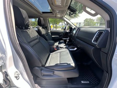 Used 2024 Nissan Frontier SL w/ Technology Package AWD/4WD image 28