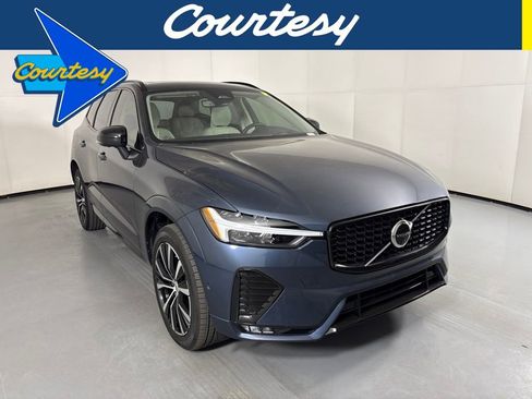 Used 2025 Volvo XC60 B5 Ultra AWD/4WD image 1