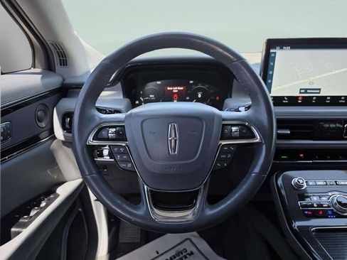 Used 2022 Lincoln Nautilus Reserve w/ Equipment Group 201A FWD image 17