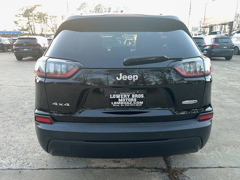 Used 2021 Jeep Cherokee Latitude Plus w/ Security Package image 6