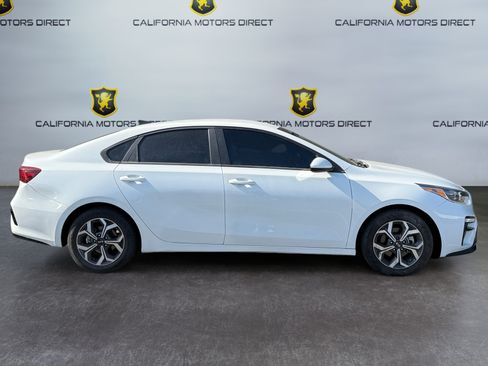 Used 2021 Kia Forte LXS FWD image 6