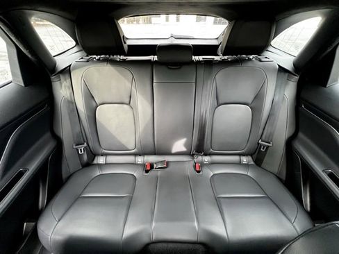 Used 2020 Jaguar F-PACE Premium image 27