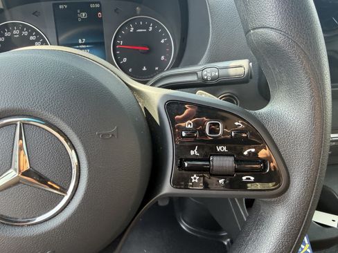Used 2024 Mercedes-Benz Sprinter 2500 image 19