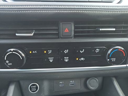 Used 2023 Nissan Rogue S image 4