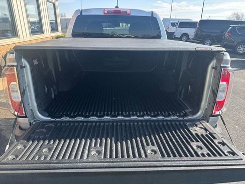 Used 2017 GMC Canyon SLE w/ Trailering Package image 7