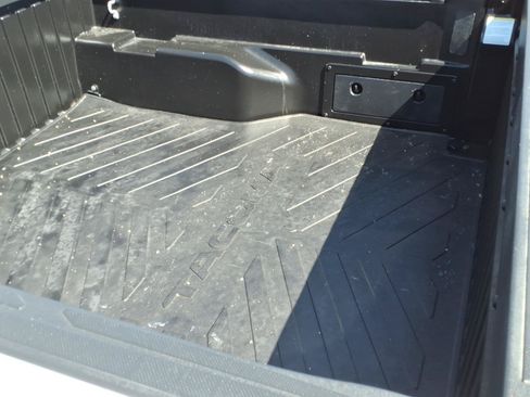 Certified 2023 Toyota Tacoma SR5 AWD/4WD image 9