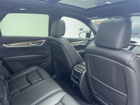 Used 2017 Cadillac XT5 Platinum image 48