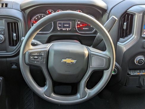 Used 2024 Chevrolet Silverado 1500 Custom image 30