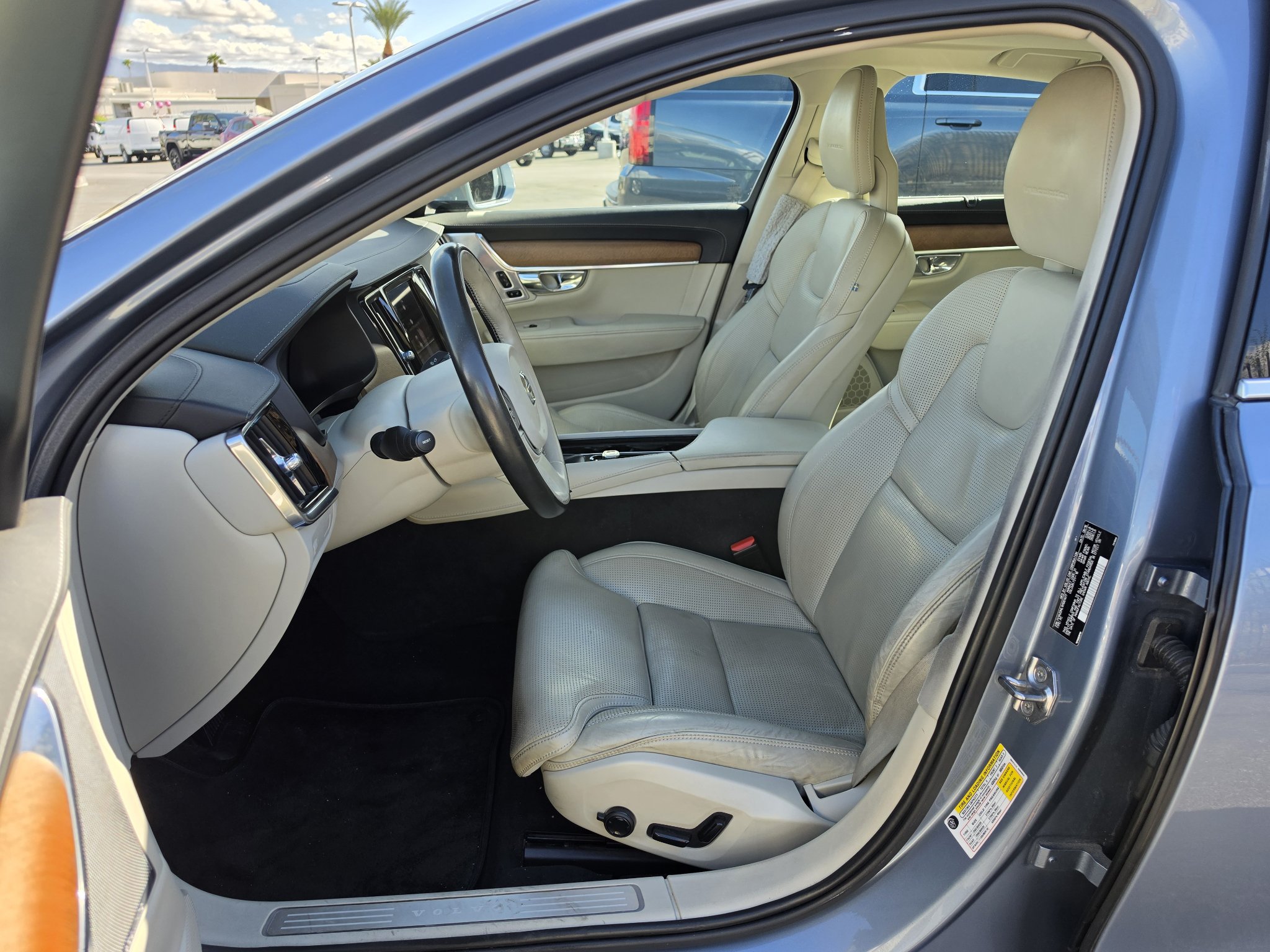 Used 2017 Volvo S90 T6 Inscription w/ Vision Package AWD/4WD image 10