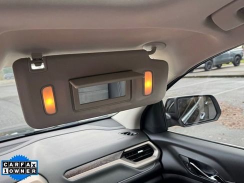 Certified 2022 GMC Acadia Denali w/ Black Diamond Edition image 26