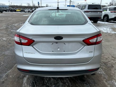 Used 2015 Ford Fusion SE image 6