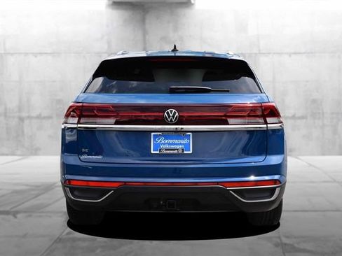 New 2026 Volkswagen Atlas Cross Sport SE FWD image 6