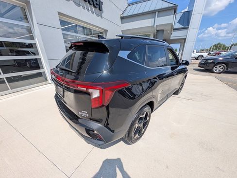 Used 2024 Kia Seltos EX image 5