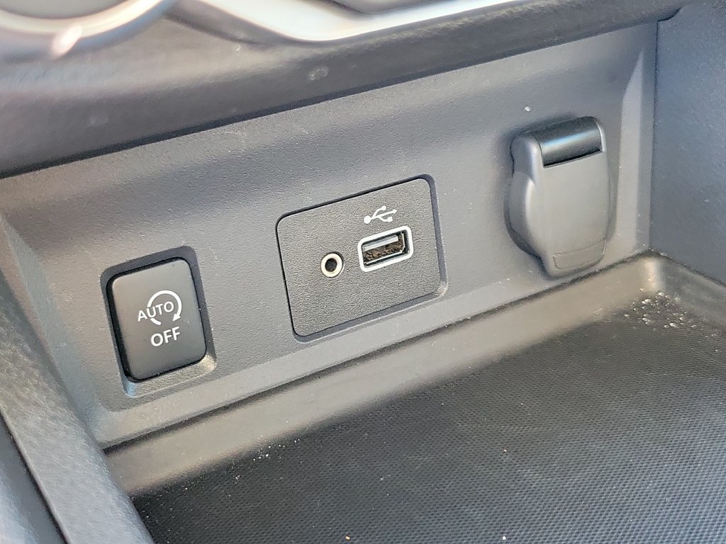 Certified 2025 Nissan Sentra S FWD image 27
