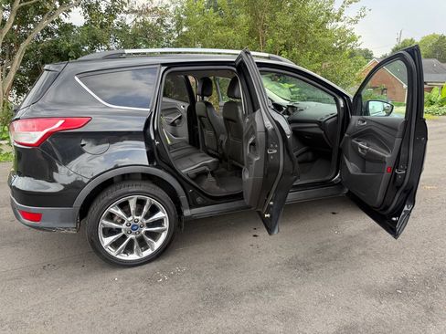 Used 2014 Ford Escape SE w/ SE Chrome Package FWD image 9