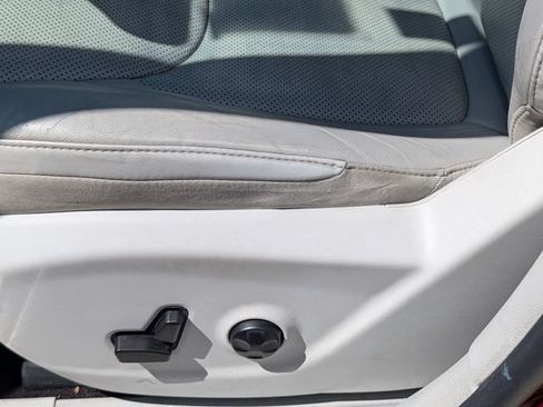 Used 2019 Jeep Cherokee Limited w/ Luxury Group AWD/4WD image 11