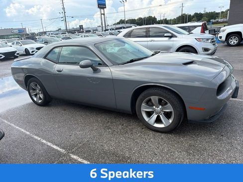 Used 2019 Dodge Challenger SXT RWD image 6