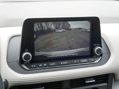 Certified 2023 Nissan Rogue SV image 23