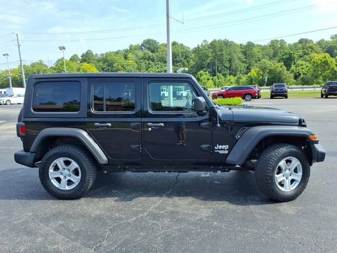 Used 2020 Jeep Wrangler Unlimited Sport S AWD/4WD image 2