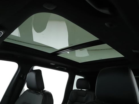 New 2026 Jeep Grand Cherokee Limited w/ Limited Altitude Package image 14