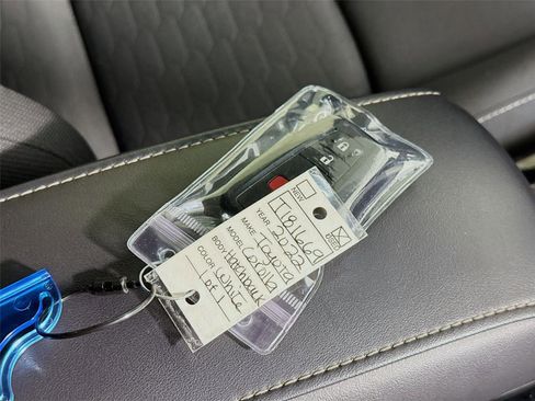 Used 2022 Toyota Corolla SE FWD image 20