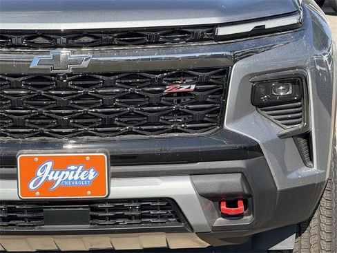 New 2026 Chevrolet Traverse Z71 w/ Driver Confidence Package image 9