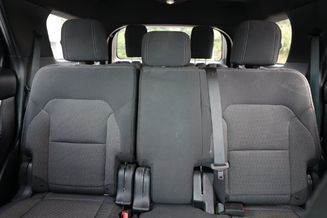 Used 2017 Ford Explorer XLT w/ Equipment Group 201A FWD image 40