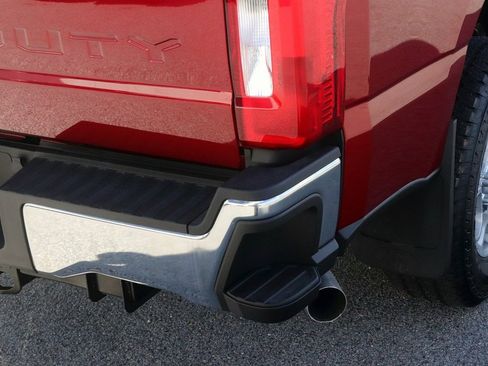 Used 2025 Ford F250 XLT image 8