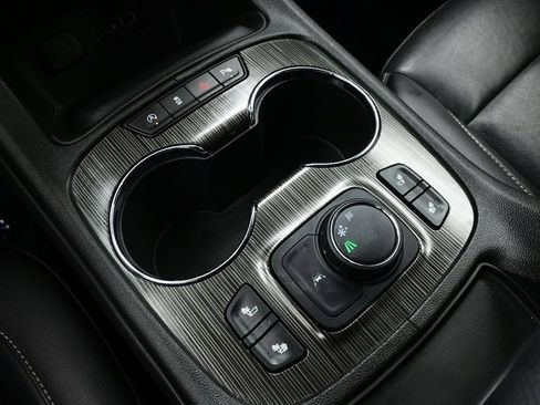 Used 2023 GMC Acadia SLT w/ Elevation Edition FWD image 24