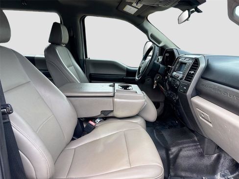 Used 2020 Ford F350 XL w/ Power Equipment Group image 25