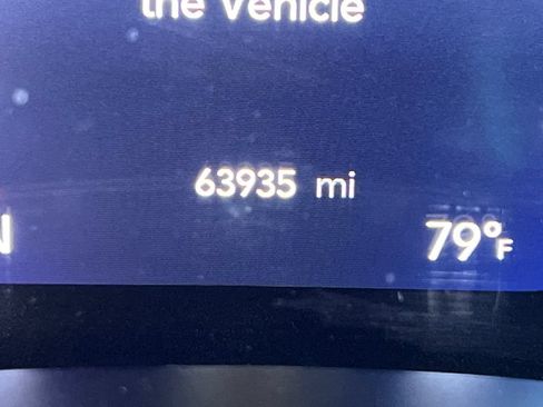 Used 2023 Chrysler Pacifica Touring-L FWD image 59