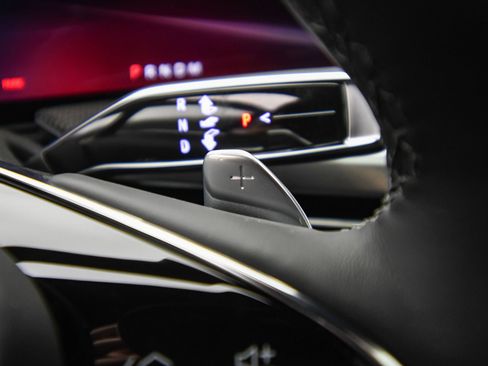 Used 2025 Cadillac Escalade V w/ LPO, ONYX Package image 43