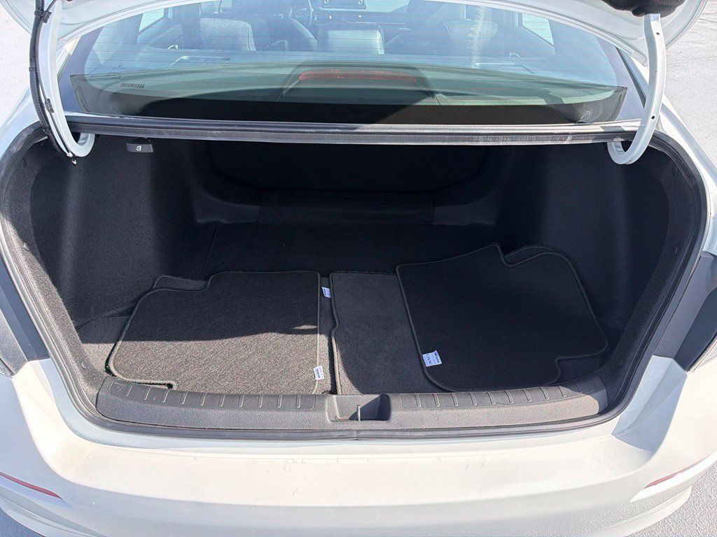 Used 2023 Honda Civic Sport image 9