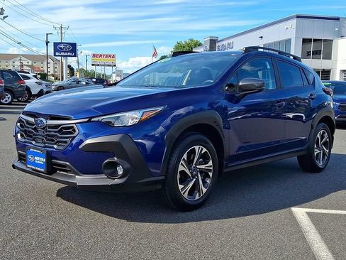 Used 2024 Subaru Crosstrek 2.0i Premium AWD/4WD image 3