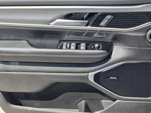 New 2026 Jeep Grand Wagoneer L Limited AWD/4WD image 18