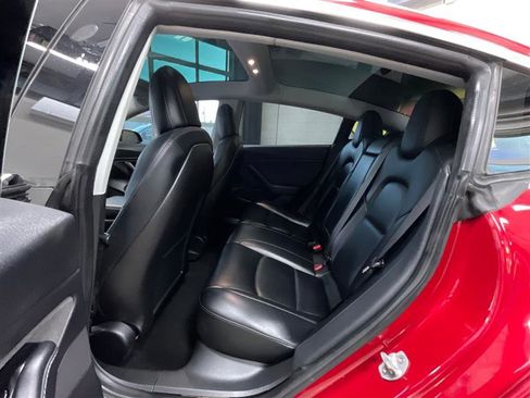 Used 2018 Tesla Model 3 Long Range image 17