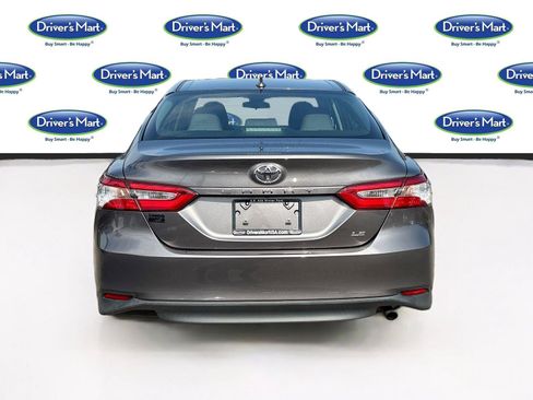 Used 2020 Toyota Camry LE FWD image 6