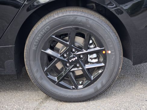 New 2026 Kia K5 LXS image 17