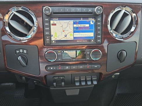 Used 2010 Ford F350 Lariat AWD/4WD image 9