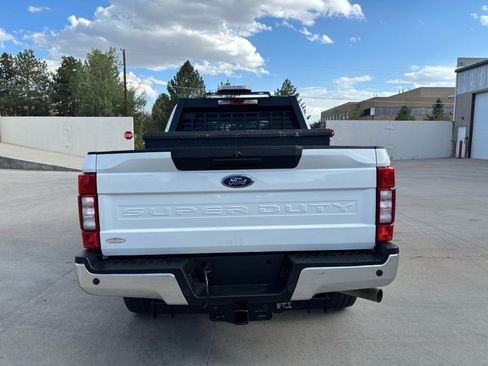 Used 2022 Ford F250 XLT AWD/4WD image 4