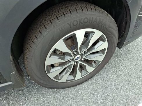 Certified 2025 Subaru Outback Limited AWD/4WD image 12