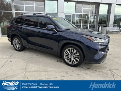 Used 2022 Toyota Highlander Platinum