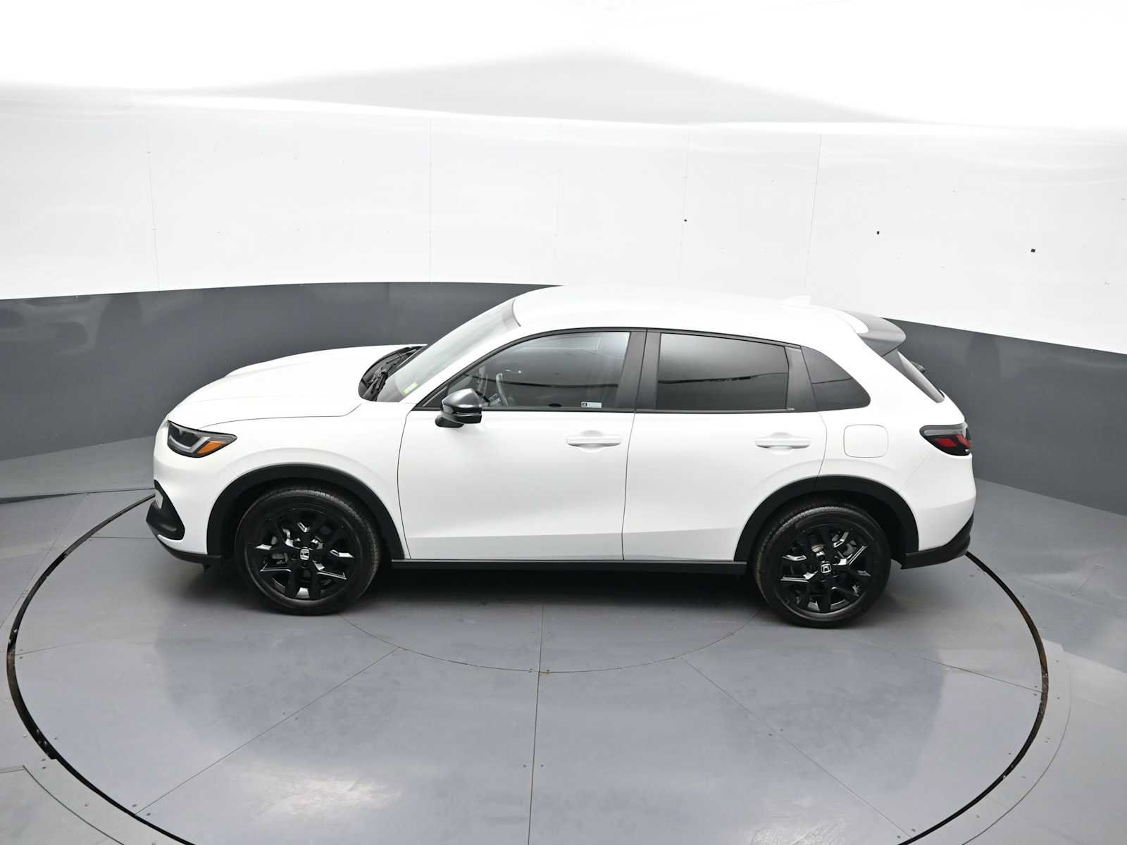 Certified 2024 Honda HR-V Sport image 39