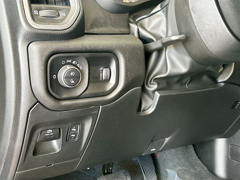 Used 2024 RAM 1500 Big Horn RWD image 10